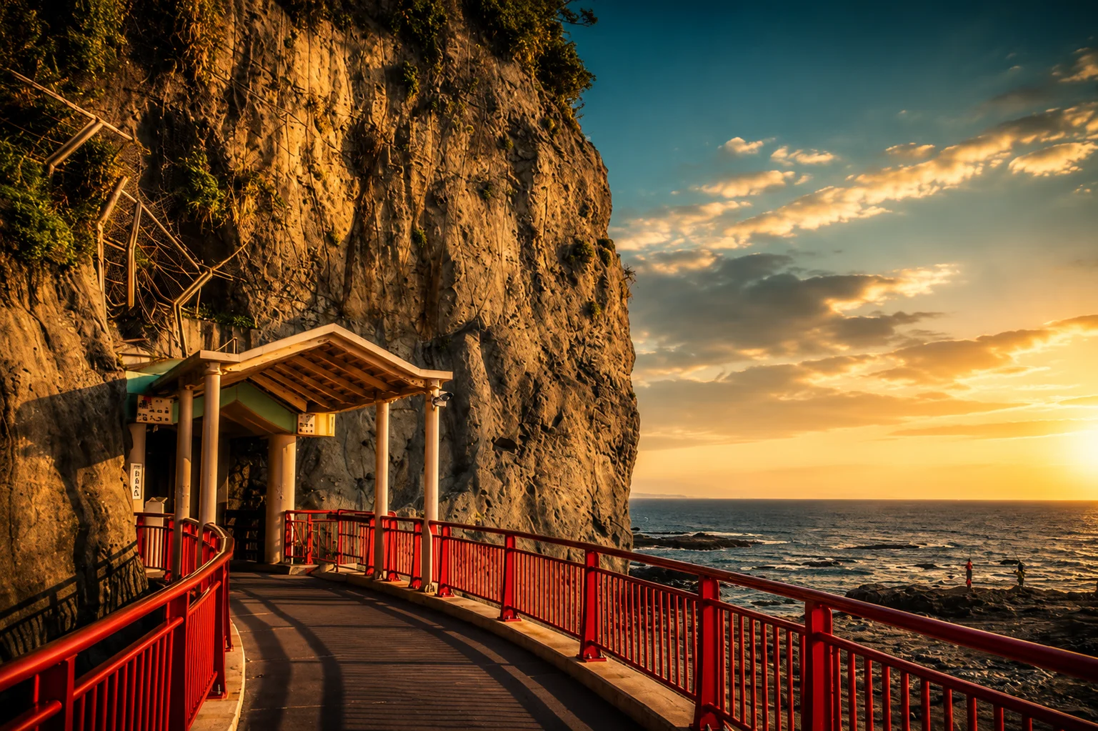 Enoshima Iwaya Cave